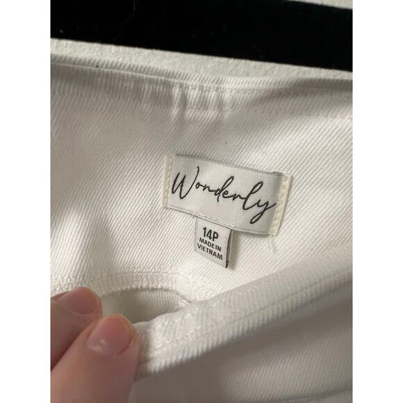 Wonderly White Pull On Wide Leg Jeans Sz 14P - Picture 3 of 3